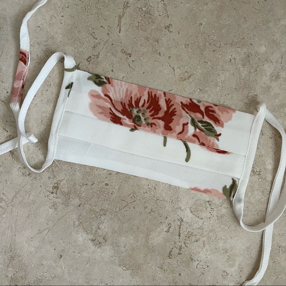 Reformation- Cream w/Pink Floral Pleat Tie Mask (QTY 1) - Picture 3 of 11